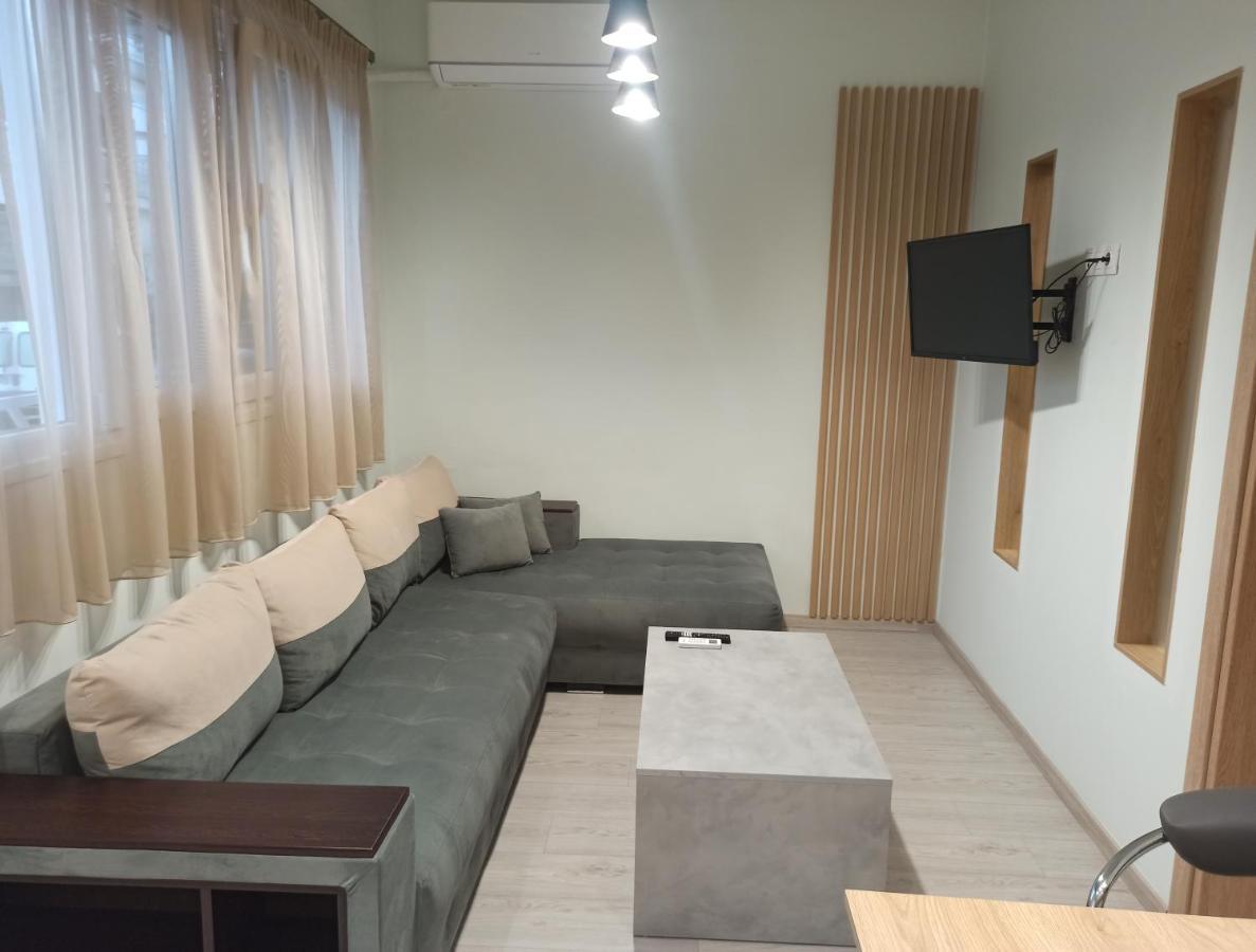 Axas Apartments Michaniona Екстер'єр фото
